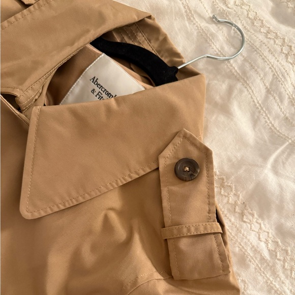 Abercrombie & Fitch Cropped trench coat - Picture 5 of 6
